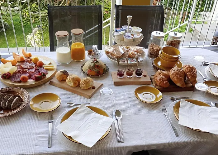 Il Giardino Di Cres Alojamento de Acomodação e Pequeno-almoço Esino Lario