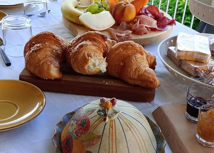 Il Giardino Di Cres Alojamento de Acomodação e Pequeno-almoço 3*